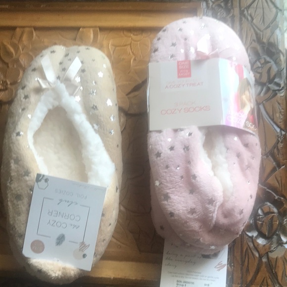 TWO. Cozy corner slippers - Picture 1 of 2